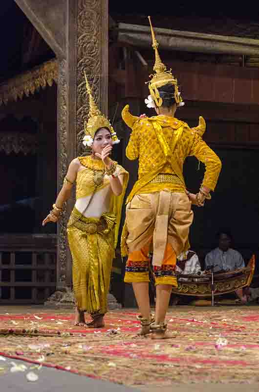 44 - Camboya - Siem Reap - danzas tradicionales